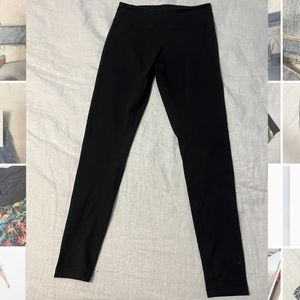 Full length, mid rise black Zella leggings